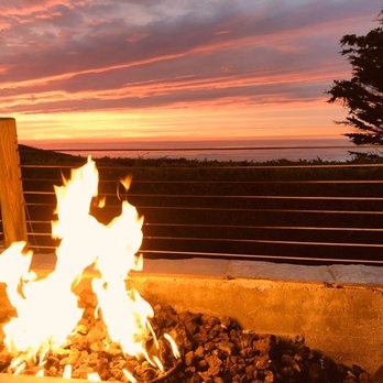 Moss Beach Distillery - Beautiful sunset from patio - Seafood Near Me - Moss Beach, California Moss Beach Distillery - Beautiful sunset from patio - Seafood Near Me - Moss Beach, California