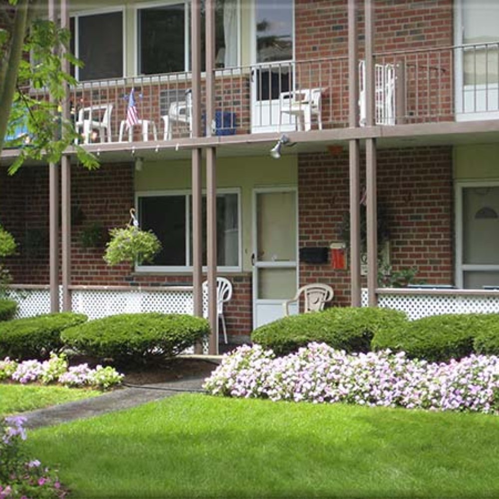 Lakeview Gardens Apartments - Apartments Near Me - Natick, Massachusetts Lakeview Gardens Apartments - Apartments Near Me - Natick, Massachusetts