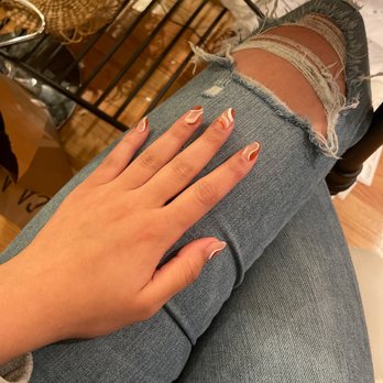 Boston's Nails & Spa - Waxing Near Me - Boston, Massachusetts