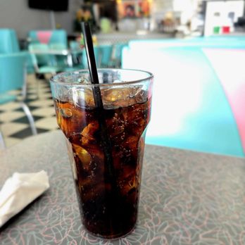 Fenders Diner - Diners Near Me - Cornelia, Georgia