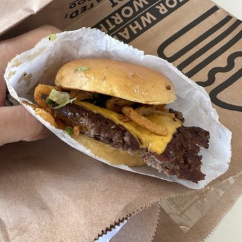 Shake Shack Bay Street - Burgers Near Me - Emeryville, California Shake Shack Bay Street - Burgers Near Me - Emeryville, California