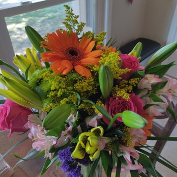 Spring Garden Florist - The first of many times I'll have flowers at home - Florists Near Me - Livermore, California