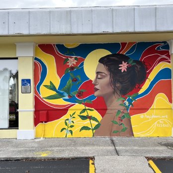 Amuse 5 Bakery - Wall art - Bakeries Near Me - Bradenton, Florida