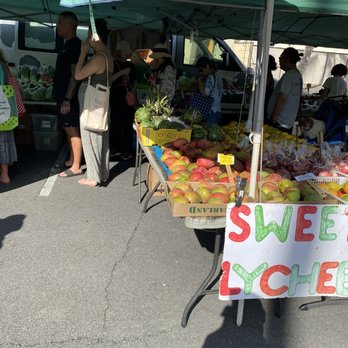 Honolulu Farmers' Market - Produce - Farmers Market Near Me - Honolulu, Hawaii
