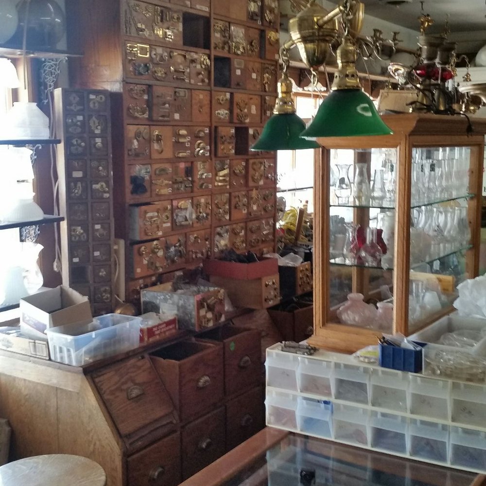 Hitching Post Antiques Mall - A vast amount of well-organized vintage Hardware and repop. If you're looking for it will be here at a fair price - Antiques Near Me - Tecumseh, Michigan Hitching Post Antiques Mall - A vast amount of well-organized vintage Hardware and repop. If you're looking for it will be here at a fair price - Antiques Near Me - Tecumseh, Michigan