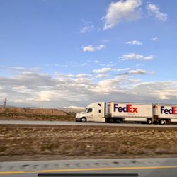 FedEx Office Print & Ship Center - Envíos