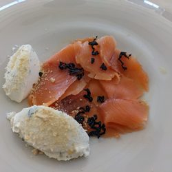 Gandula - Salmon with fresh cheese