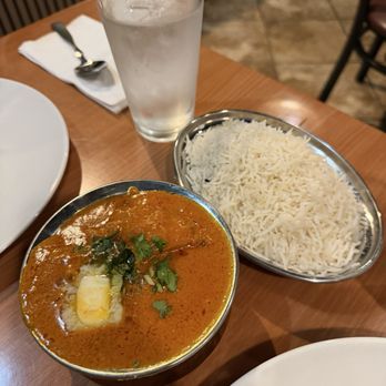 Kismet Indian Kitchen - Coconut curry with chicken and steamed rice - Indian Near Me - Corona, California Kismet Indian Kitchen - Coconut curry with chicken and steamed rice - Indian Near Me - Corona, California