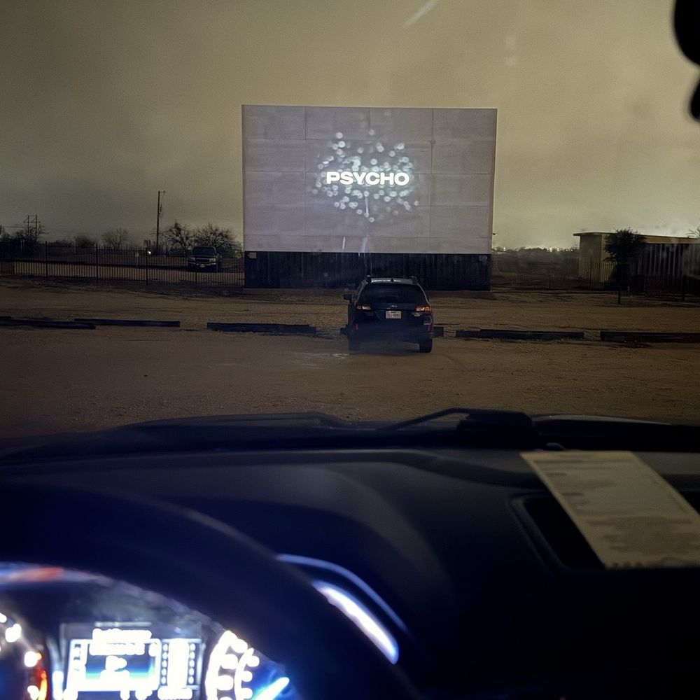 Psycho title screen; only 1 or 2 other cars. The weather was dreary and drizzling, and the perfect ambiance you would want for this movie.