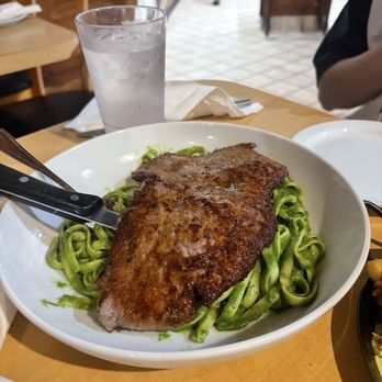 Inkas - Tallarin Verde Steak (Pasta and Steak) - Peruvian Near Me - Irvine, California