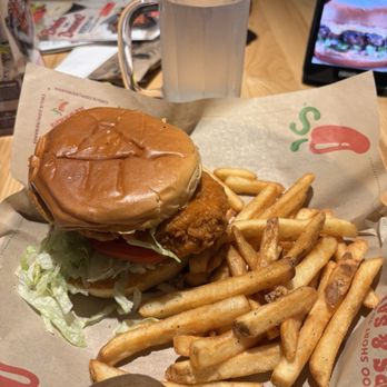 Chili's - American Near Me - Fort Lauderdale, Florida