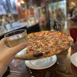 Rosalee’s Pizzeria - Pizza and bubbles