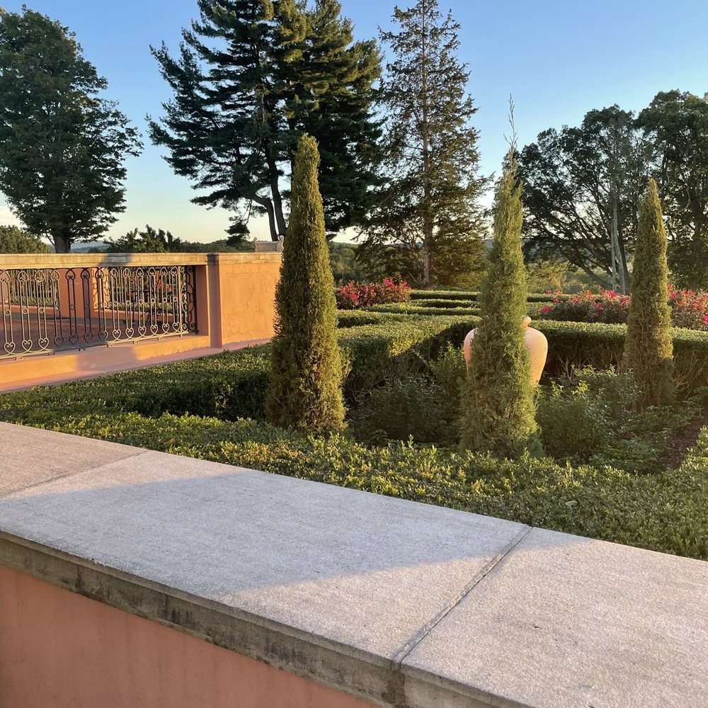 Glenmere Mansion - Grounds - Hotels Near Me - Chester, New York