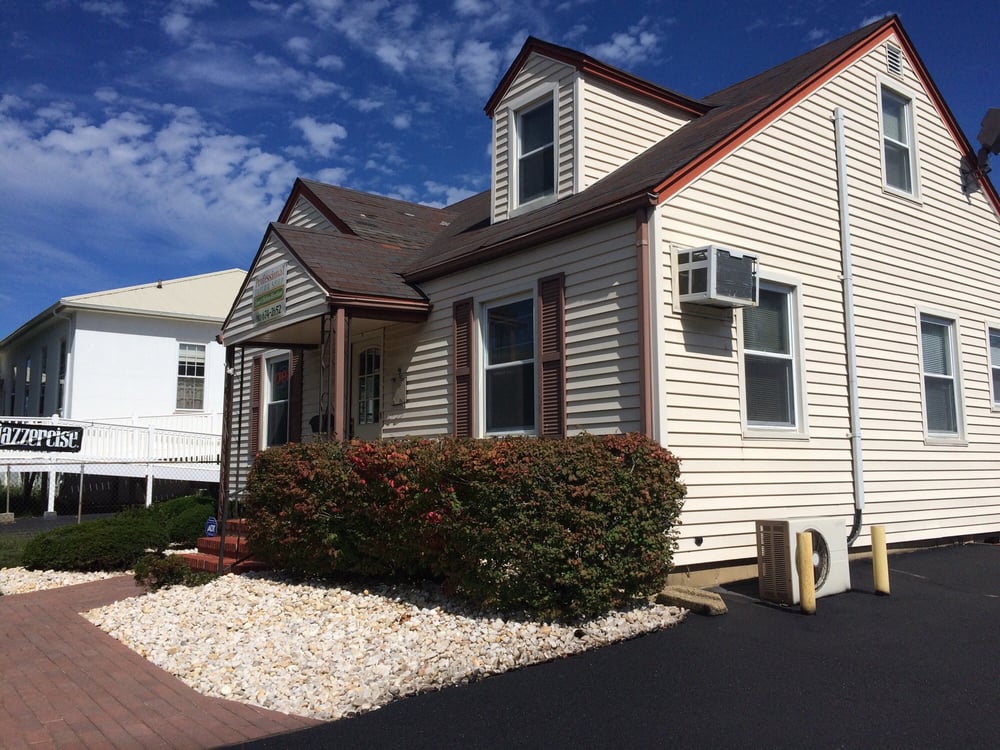 PROFESSIONAL TAILOR SHOP Updated September 2024 939 S Governors Ave