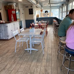 Dude & Meatball’s - Inside dining area