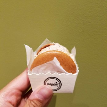 Hashtag Poki - Macaroon ice cream sandwich! - Poke Near Me - Berkeley, California