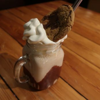 Capoue - Ice Cream & Frozen Yogurt Near Me - Etterbeek, BRU Capoue - Ice Cream & Frozen Yogurt Near Me - Etterbeek, BRU