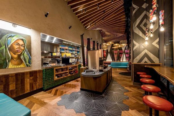 Nando's PERi-PERi by null
