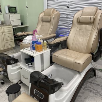 Essence Nails - Nail Salons Near Me - Melbourne, Florida Essence Nails - Nail Salons Near Me - Melbourne, Florida