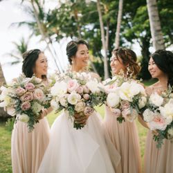 Lois Hiranaga Floral Design LLC - Bridal + bridesmaid bouquets