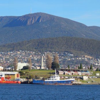 kunanyi/Mount Wellington - View of Mount Wellington from MONA Ferry on the Derwent River - Parks Near Me - Hobart, TAS kunanyi/Mount Wellington - View of Mount Wellington from MONA Ferry on the Derwent River - Parks Near Me - Hobart, TAS