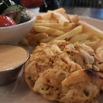 The James Joyce Irish Pub & Restaurant - Baltimore crab cake - Irish Pub Near Me - Baltimore, Maryland