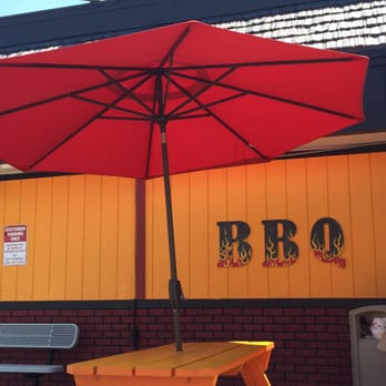 Hot Off The Coals BBQ - Barbeque Near Me - Easton, Maryland