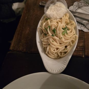 Anchor Seafood Restaurant - Pasta w/ olive oil & garlic - side - Seafood Near Me - Wilmington, Vermont