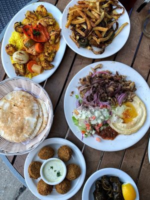 Alyan's Middle Eastern & Mediterranean Restaurant by null