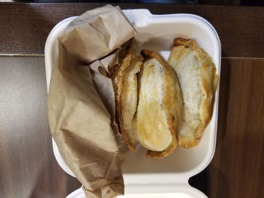 Manolo's Pizza & Empanadas by null