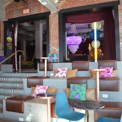 Afterglow - Seating in After/Glow