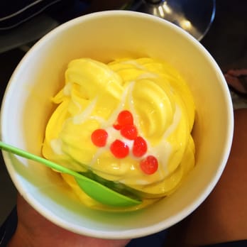 Yogurtland - Banana Creme Yogurt - Ice Cream & Frozen Yogurt Near Me - Irvine, California