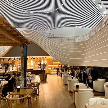 Turkish Airlines Lounge - The sit-and-eat-till-get-food-coma place - Airport Lounges Near Me - Istanbul, 34