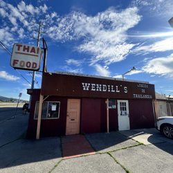 Wendill's Chicken House - Storefront