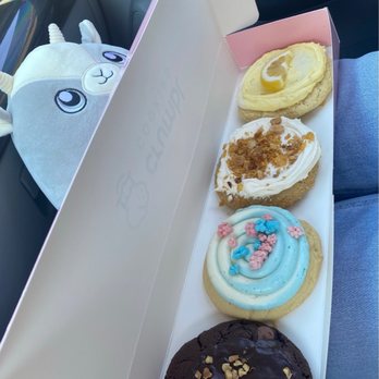 Crumbl - Puyallup - Walnut brownie, cotton candy, fried ice cream, lemon - Bakeries Near Me - Puyallup, Washington