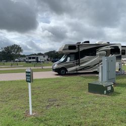 Sunkissed Village Luxury RV Resort - Huge campsites