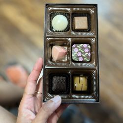 J Evelyn Confections - My chocolates