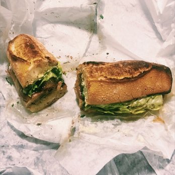Un Bien - Smokin thighs sandwich - Cuban Near Me - Seattle, Washington