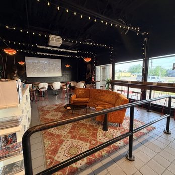 The Cosmic Bean - Lounge / dining area - Coffee & Tea Near Me - Pasadena, Texas