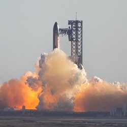Seaside Shuttles - View of Space X launch from South Padre island