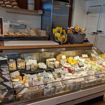 Beecher's Handmade Cheese - Cheese choices - Cheese Shops Near Me - Seattle, Washington