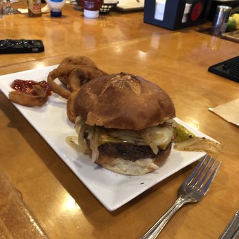 Fardowners Restaurant - Burgers Near Me - Crozet, Virginia Fardowners Restaurant - Burgers Near Me - Crozet, Virginia