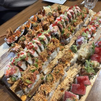 Sushi Hana - Dancing Tuna, Hana Special, Haunted House, Salmon on the Beach, Angry Crab, Beauty & The Beast - Sushi Bars Near Me - Bloomfield Hills, Michigan Sushi Hana - Dancing Tuna, Hana Special, Haunted House, Salmon on the Beach, Angry Crab, Beauty & The Beast - Sushi Bars Near Me - Bloomfield Hills, Michigan