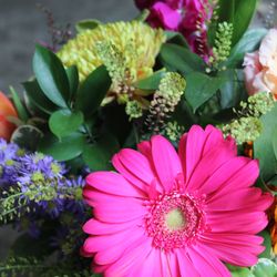 Les' Blooms Floral