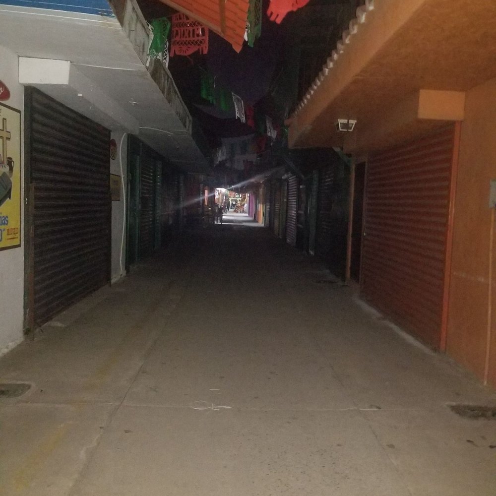 Mercado de Artesanías - Barely after 5 pm and the market was deserted. Come early! - Arts & Crafts Near Me - Tijuana, BCN