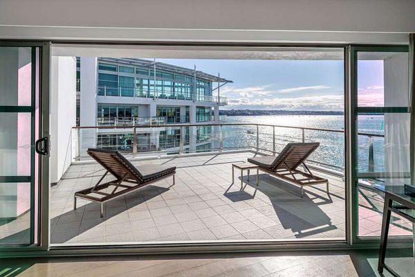 Hilton Auckland by null