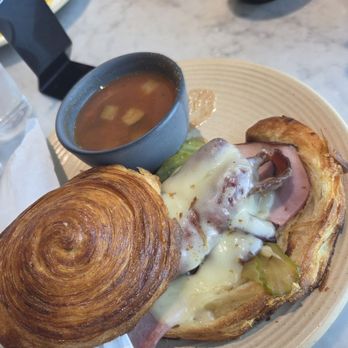 La Panaderia Bakery Cafe - Bakeries Near Me - San Antonio, Texas