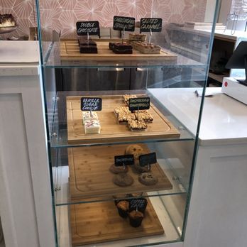350° Bakery - Dessert case - Bakeries Near Me - Pittsburgh, Pennsylvania 350° Bakery - Dessert case - Bakeries Near Me - Pittsburgh, Pennsylvania