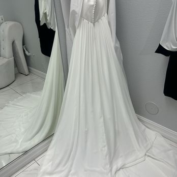 Bowties Bridal - Beautiful dress, steamed for my day! - Bridal Near Me - Las Vegas, Nevada