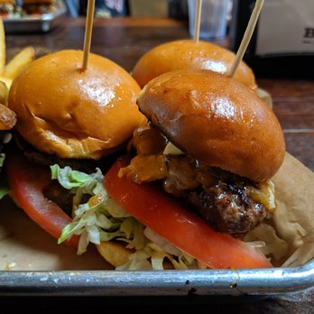 Burger Bench - 3 sliders sampler - American Near Me - Escondido, California